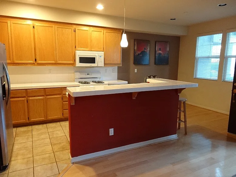 2 bed, 2.5 bath, 1213 sqft, $2,950 — Photo 4