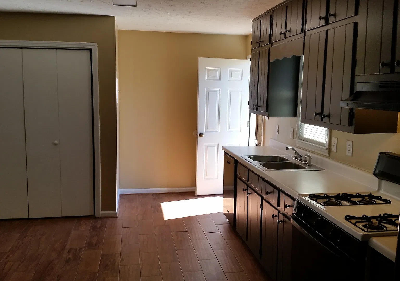 Meadow Trace Apartments — Photo 4