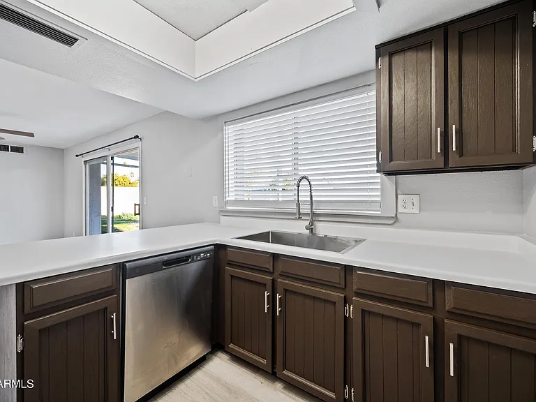3409 E Campo Bello Dr — Photo 8