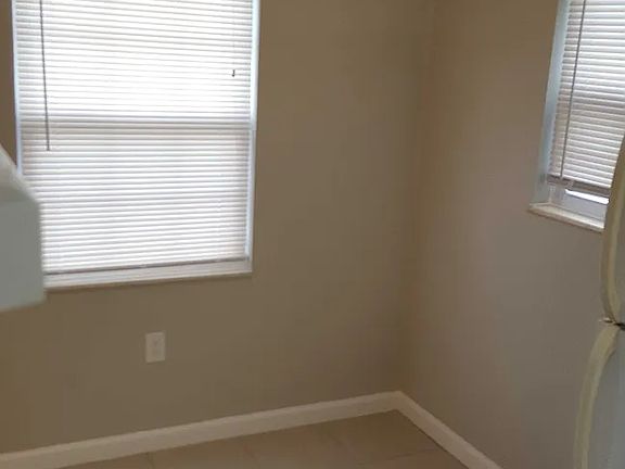 5th image of 10316 Greentree Ln APT 3