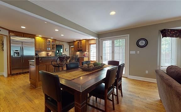 4th image of 7538 Mohawk Dr