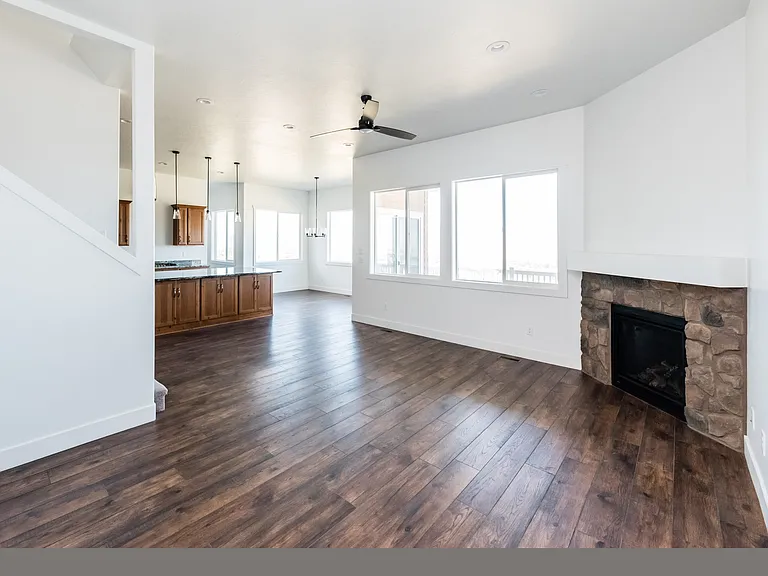 2413 N 2300 E — Photo 9