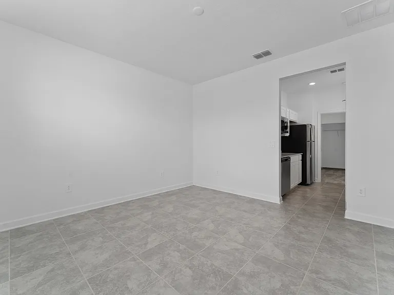 276 Taft Dr #B — Photo 3