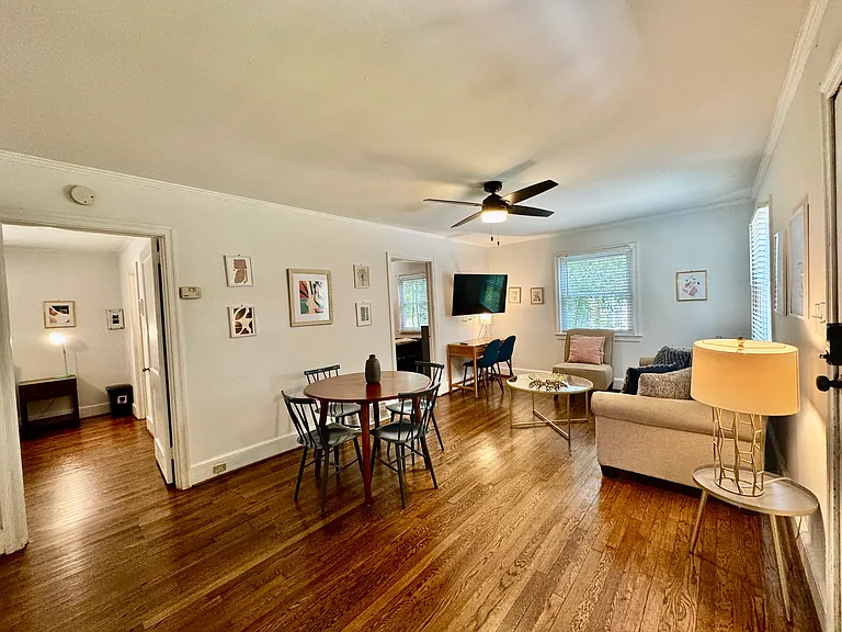 2826 Lincoln St — Photo 19
