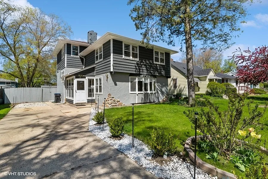 3020 Elizabeth Ave photo 1
