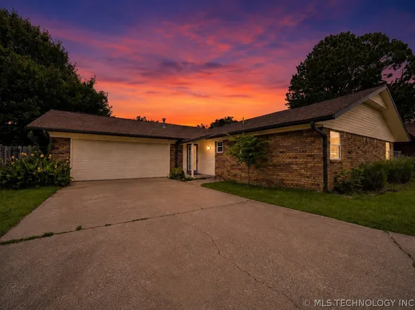 1504 Heather Ct, Pryor, OK 74361
