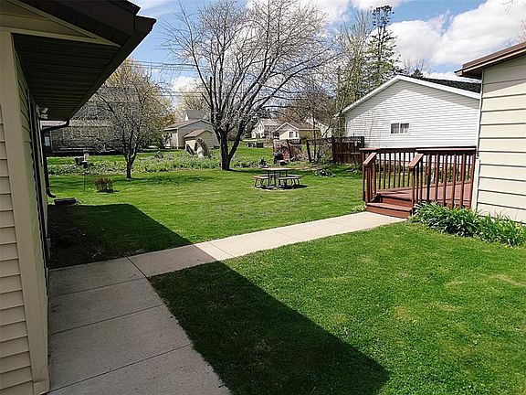 2nd image of 127 S 2ND Street