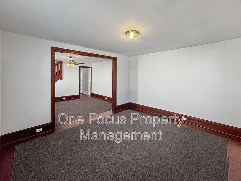2119 King St — Photo 2