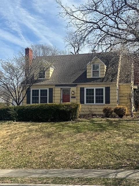 1st image of 5831 Woodward St