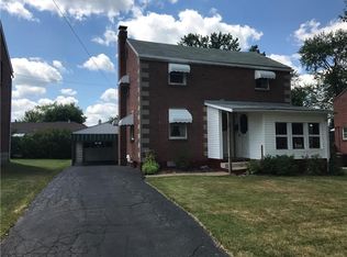 820 Wengler Ave, Sharon, PA