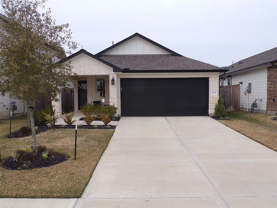1st image of 15419 Dapple Bluff Ln