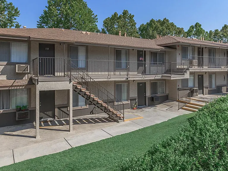 Woodglen Apartment Homes — Photo 15