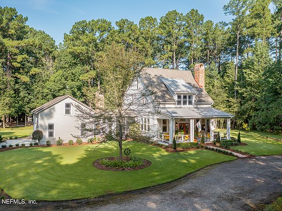 4th image of 2080 Wisteria Ln