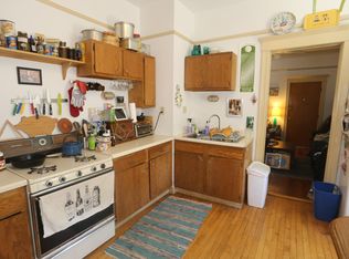 2213 N Leavitt St APT 2R, Chicago, IL 60647