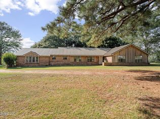 737 Hickory Grove Rd, Sumrall, MS 39482