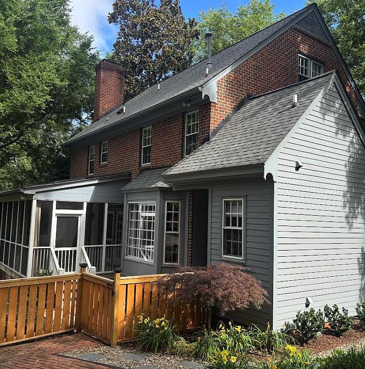 2nd image of 2101 Fallon Oaks Ct
