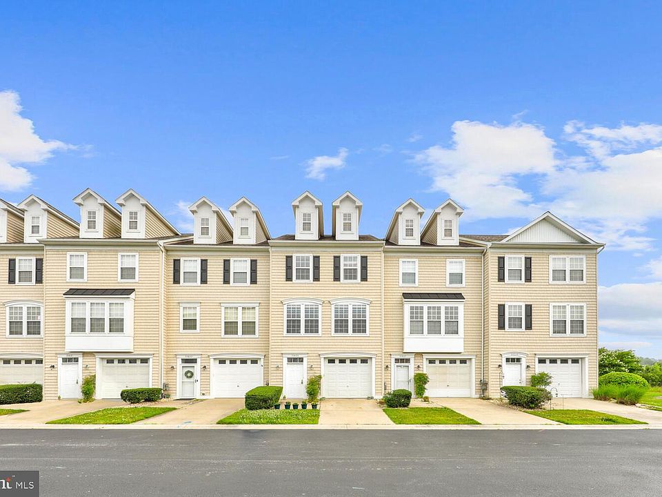 1st image of 35825 S Gloucester Cir #B35