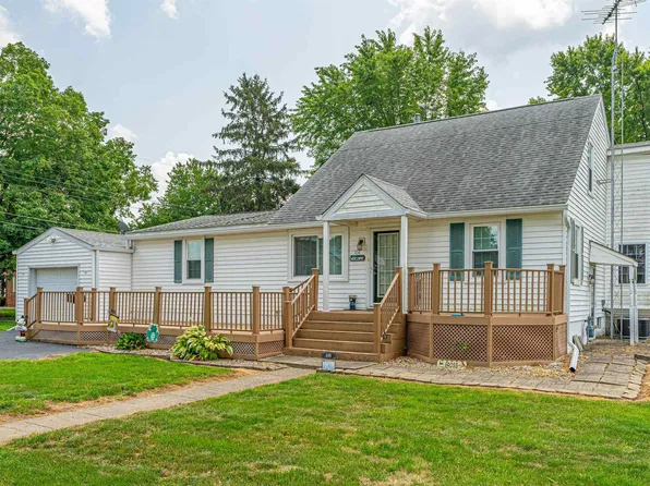 108 E Harry St, Mount Pulaski, IL 62548