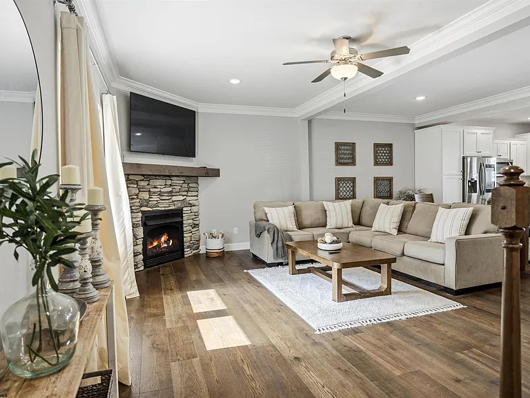 103 Red Oak Ln — Photo 4