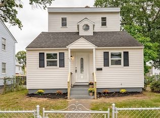 103 Santa Barbara St, Springfield, MA 01104