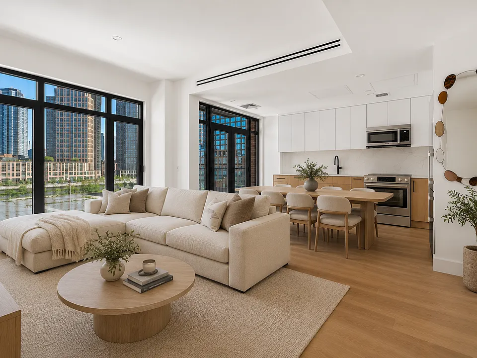 50 Commercial St #3D