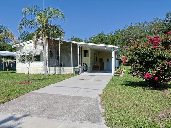 3601 Muller Dr, Zephyrhills, FL 33540