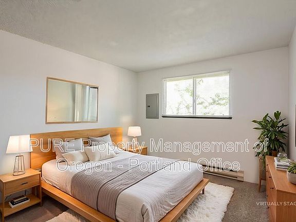 3rd image of 14124-14212 NE Sandy Blvd #J-06