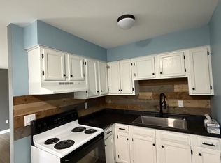 390 N Beadle Dr #1, Carbondale, IL 62901