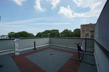 Rented by Rennit Inc.