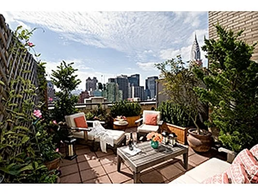 Sold by Corcoran | media 10