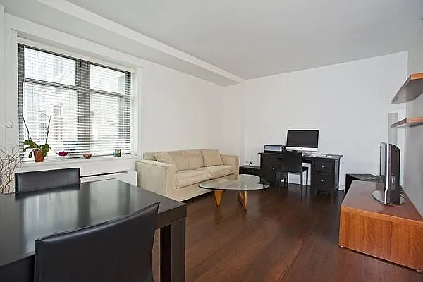 Rented by Elika Associates II, LLC | media 19