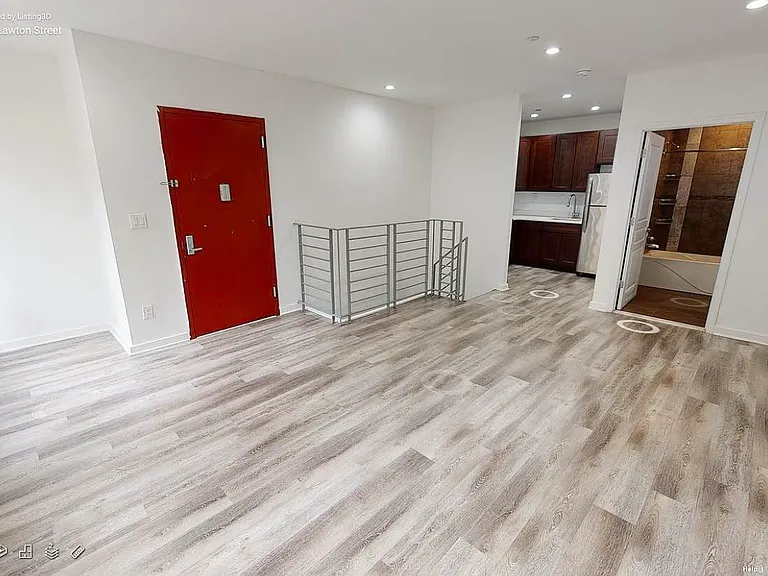 26 Lawton St #1F — Photo 2
