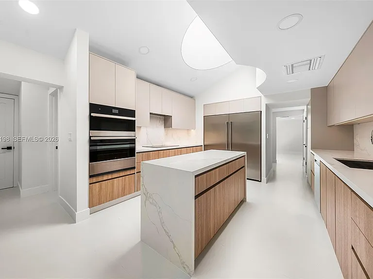 7540 Los Pinos Blvd — Photo 3