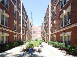 540 W Surf St APT 1N, Chicago, IL 60657