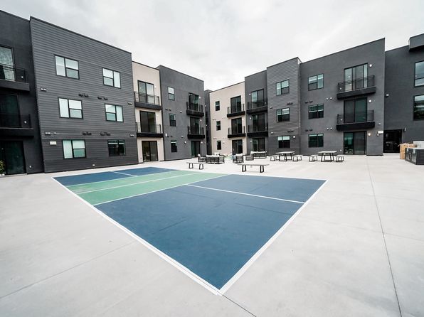 1918 N Canyon Rd #415