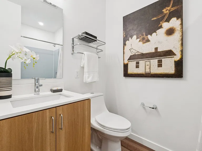 Keystone Apartments — Photo 10