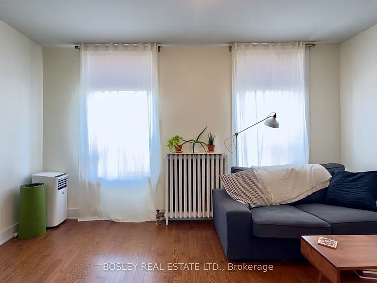 451 Parliament St #1 — Photo 10