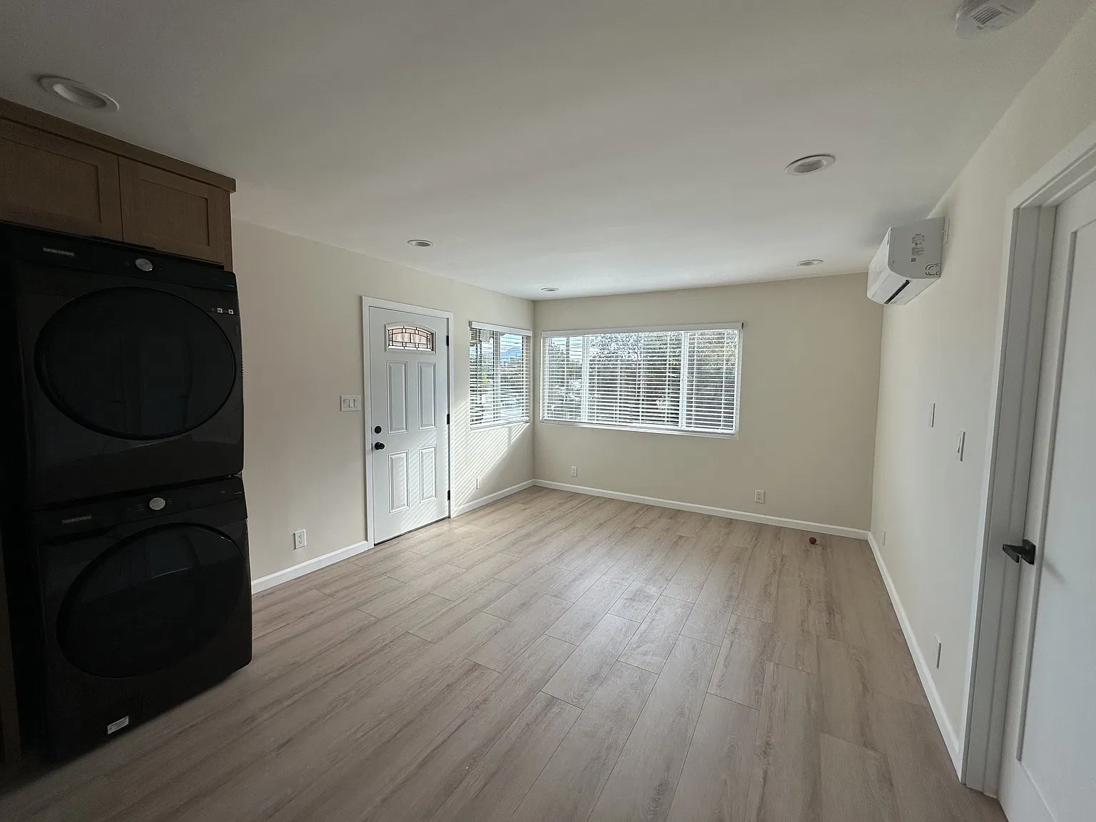 6003 Cahuenga Boulevard - D — Photo 3