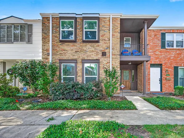 1245 Country Place Dr, Houston, TX 77079