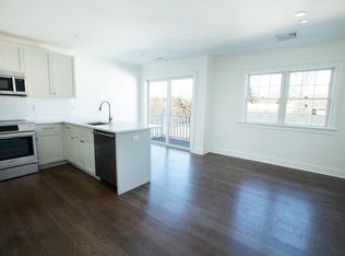 201 Main St #302, Westport, CT 06880