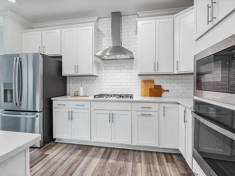1809 Delaney Hills Ln — Photo 11