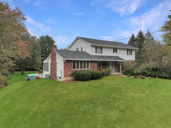 93 Old Bridge Street, Pelham, NH 03076