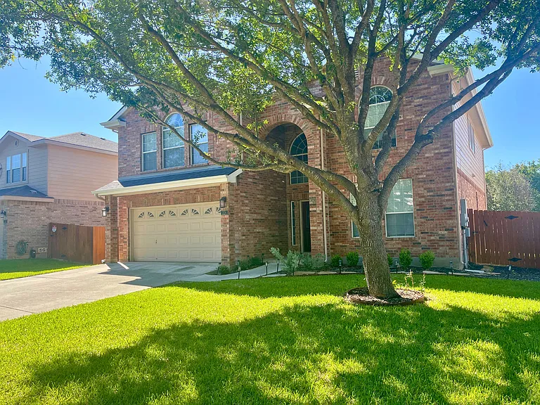324 Willow Loop — Photo 3
