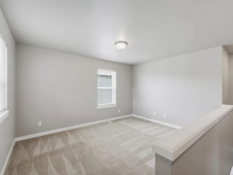 831 Burwood St SE — Photo 20