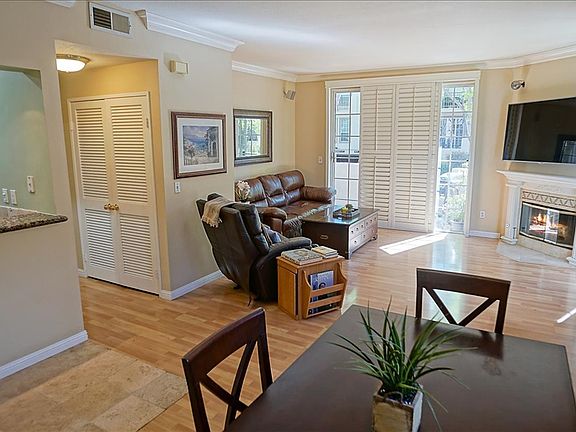 2nd image of 24143 Del Monte Dr Unit 283
