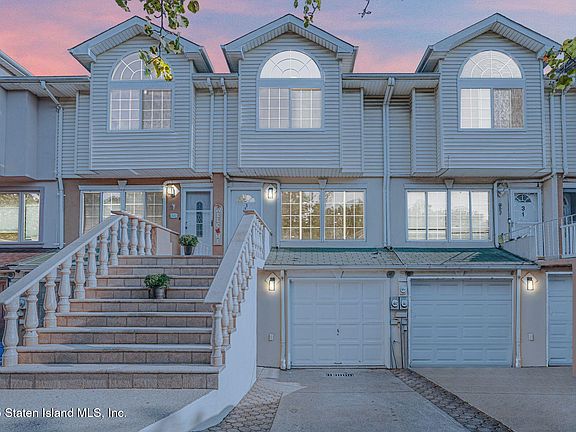 2nd image of 33 Ludwig Ln