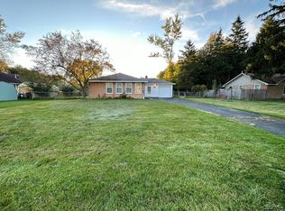 71 W Stark Dr, Saginaw, MI 48609