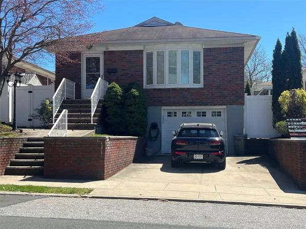 54 Alpine Court, Staten Island, NY 10310