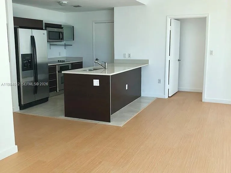 1900 N Bayshore Dr #1619 — Photo 3