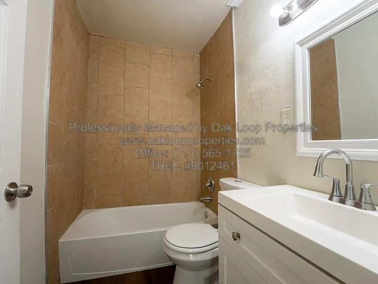 220 Armstrong St — Photo 16